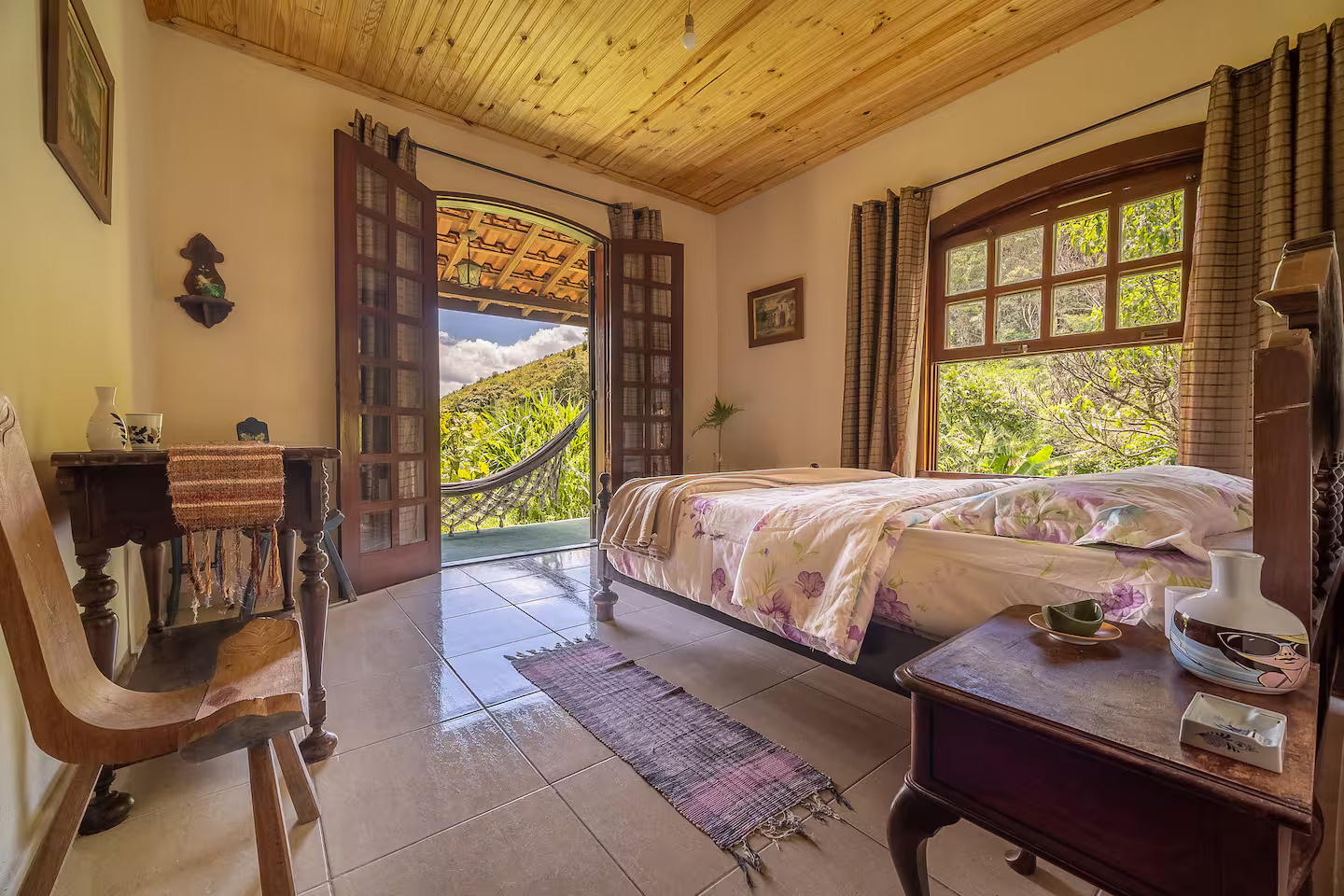 Suíte com vista para a varanda